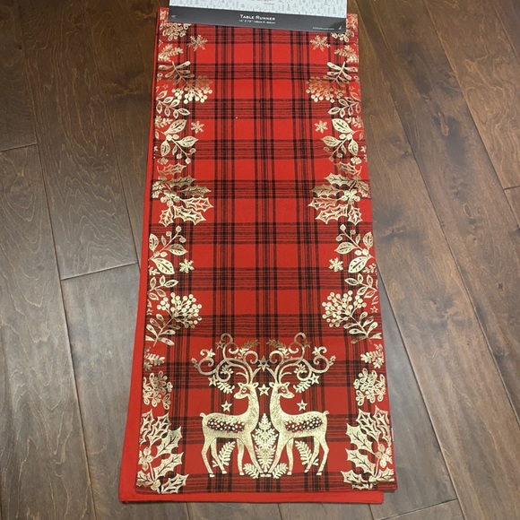 Nicole Miller Christmas Table Runner Red Gold Reindeer Plaid Country Farmhouse - Picture 3 of 4